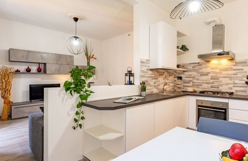 Vendrogno Apartment | Lovely apartment for 5 guests with WIFI, A/C and balcony