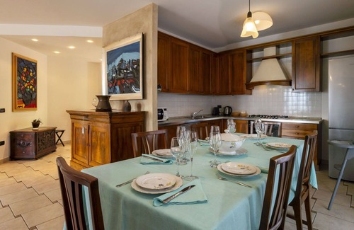 Riva di Solto Apartment | Lovely apartment for 5 guests with WIFI, hot tub, TV, patio and pets allowed