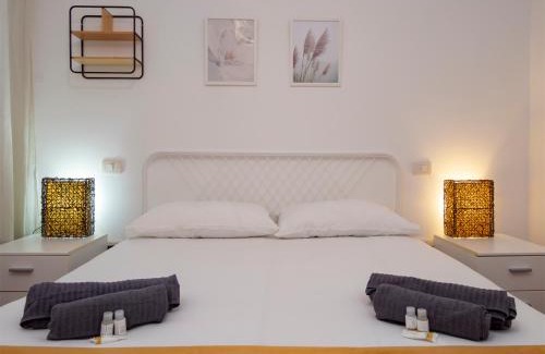 Casoretto Apartment | Lovely two-room apartment in Loreto