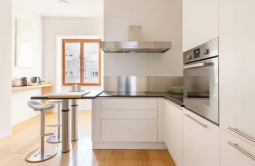 Milan Centre Apartment | Luxury Apartment in the Heart of Milan – Steps from the Duomo!