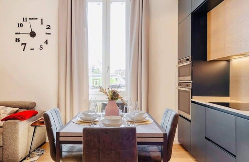 Ponte Seveso Condo | Milano Centrale Luxury Apartment (WiFi-AC)