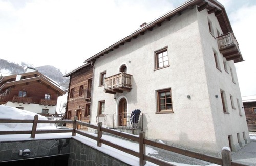 San Rocco Ski Chalet | Modern Holiday Home in Livigno Italy near Ski Area