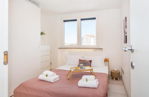 Barona Apartment | Navigli Suite Panoramica Terrazzo Free Parking AC Wifi