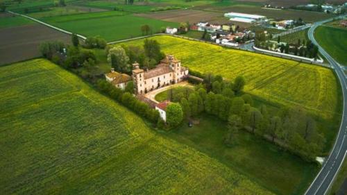 Casteldidone Hostel | Ostello Castello Mina Della Scala