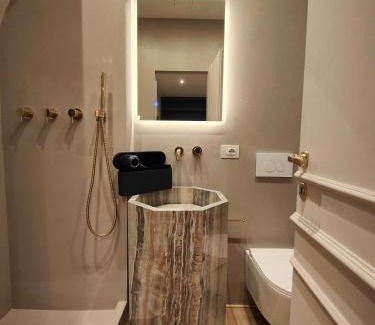 San Siro Apartment | Ottoboni 2A Luxury Penthouse
