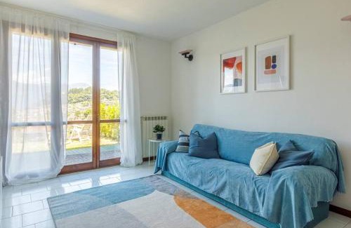 Brezzo di Bedero Apartment | "Panorama sul Lago" Lake Maggiore, Free Wifi Netflix and Tennis