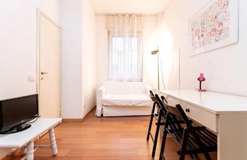 Central Station Apartment | Porta Venezia Jan 5