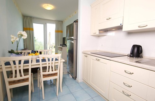 Toscolano Maderno Apartment | Residence Limoni del Rustichel: Apartment N.12 with lake view, underground parking and pool.