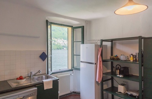 Laglio Apartment | Residenza Regina - Three Bedroom Apartment, Sleeps 5