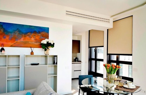 San Babila Apartment | San Babila Central Tower by Rentopolis - High-end 1bdr with panoramic terrace overlooking Duomo