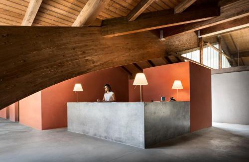 Casarile Hostel | SCUDERIA LA COLOMBERA