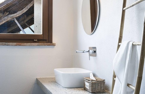 Casarile Hostel | Scuderia La Colombera