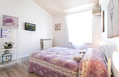 Desenzano del Garda City Centre Apartment | Sisi Apartment & Rooms