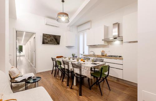 Central Station Apartment | StayEasy Petrella21 - 4 Bedrooms, 3 baths - Central Station
