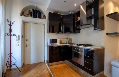 Chinatown Apartment | Sunny Apartment in Milano MI