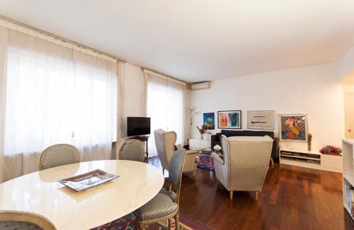 Porta Genova Apartment | Super Comfortable Tortona District
