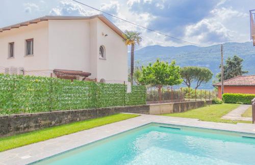 Lierna Apartment | Sweet Caroline