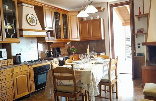 Lezzeno Villa | Tastefully furnished free-standing 6-room house with pool and private beach