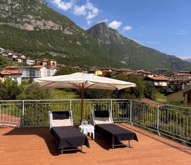 Costa Volpino Apartment | Top Stay - Lakes, Mountains, Valley & More