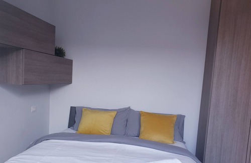 Cormano House | Townhome