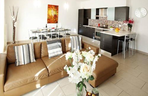 Tremezzo Apartment | TREMEZZO RESIDENCE 2-1 of 11 apartments in an exclusive residence by Italian Apartments