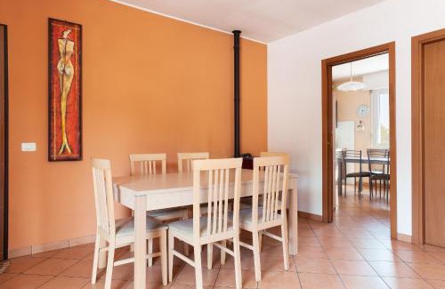 Albavilla Apartment | Una Finestra Sulle Montagne