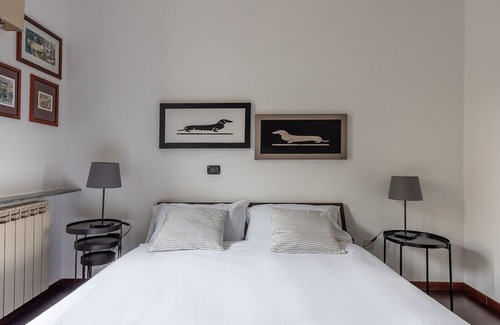 Zona Farini Apartment | Urban District Apartments - Milan Lancetti Style (1BR)