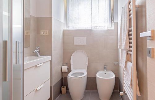 Milan Apartment | Via Serrati 21