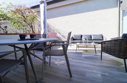 Desenzano del Garda City Centre Apartment | Vicolo dei Signori - Three Bedroom Apartment, Sleeps 5