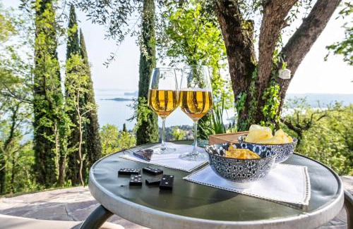 Gardone Riviera Villa | Villa Artista