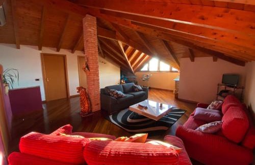 Olgiate Olona Apartment | Villa Dina
