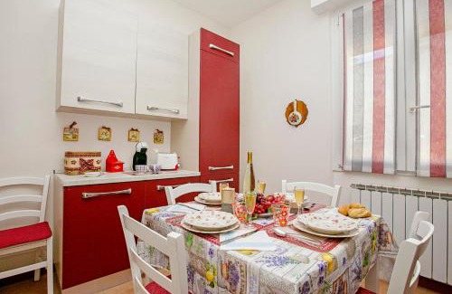 Desenzano del Garda Apartment | Villa Mimosa - Appartamento 1 - Happy Rentals