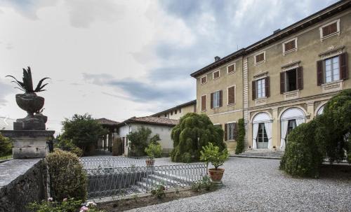 Lonno House | Villa Redona