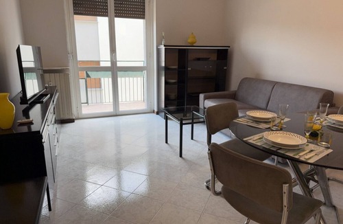 Citta Bassa Apartment | 10 minutes from the Center, Comfort and Culture