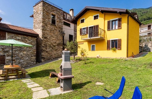 Albonico Apartment | 100 m² Apartment ∙ 2 bedrooms ∙ 4 guests