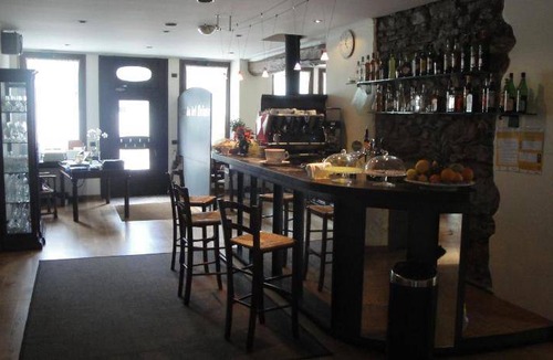 Brinzio Bed & Breakfast | 100 m² Bed and breakfast ∙ 2 bedrooms ∙ 6 guests