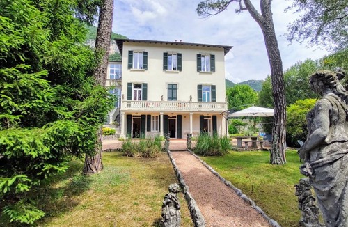 Azzano Villa | 100 m² Villa ∙ 1 bedroom ∙ 5 guests