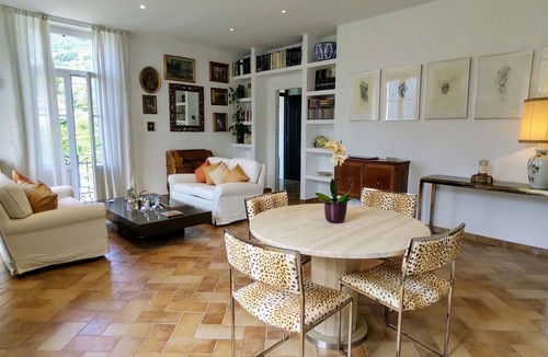 Azzano Villa | 100 m² Villa ∙ 1 bedroom ∙ 5 guests