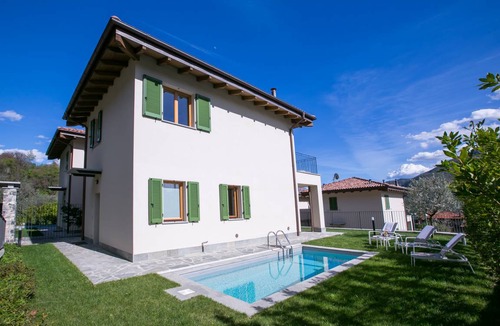 Tremezzo Villa | 100 m² Villa ∙ 6 bedrooms ∙ 12 guests