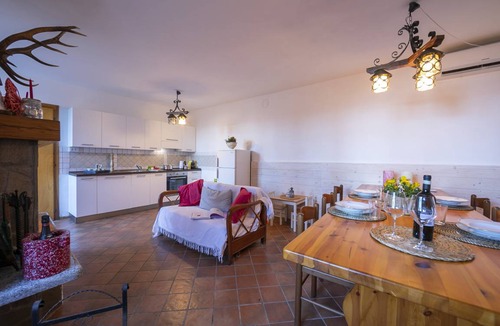 Castelveccana Villa | 100 m² Villa ∙ 2 bedrooms ∙ 4 guests