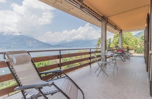 Fiumelatte Apartment | 110 m² Apartment ∙ 3 bedrooms ∙ 6 guests