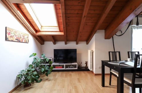 Villasanta Apartment | 120 m² Apartment ∙ 2 bedrooms ∙ 4 guests