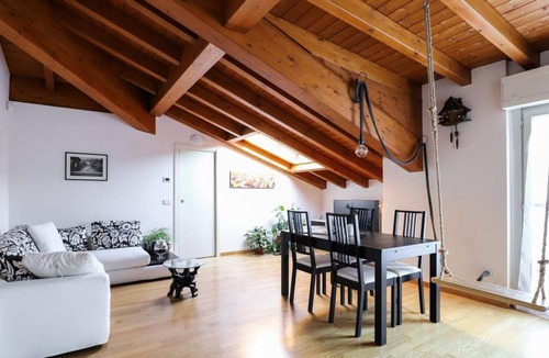 Villasanta Apartment | 120 m² Apartment ∙ 2 bedrooms ∙ 4 guests