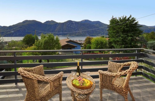 Mandello del Lario Villa | 120 m² Villa ∙ 3 bedrooms ∙ 6 guests