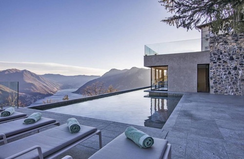 Pigra Villa | 1230 m² Villa ∙ 8 bedrooms ∙ 14 guests