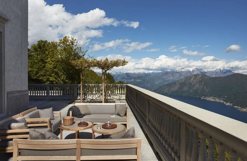 Pigra Villa | 1230 m² Villa ∙ 8 bedrooms ∙ 14 guests