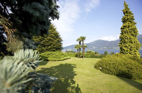 Porto Valtravaglia Apartment | 130 m² Apartment ∙ 2 bedrooms ∙ 10 guests