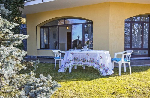 Porto Valtravaglia Apartment | 130 m² Apartment ∙ 2 bedrooms ∙ 10 guests