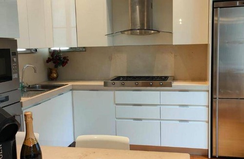 Tricolore Apartment | 130 m² Apartment ∙ 2 bedrooms ∙ 4 guests