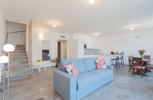 Lezzeno Apartment | 130 m² Apartment ∙ 2 bedrooms ∙ 6 guests